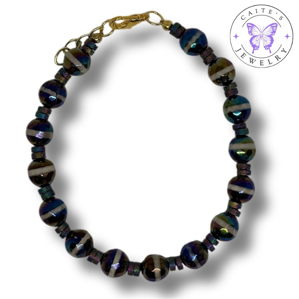 Handmade Gold Wire Bracelet with Holographic Agate Beads